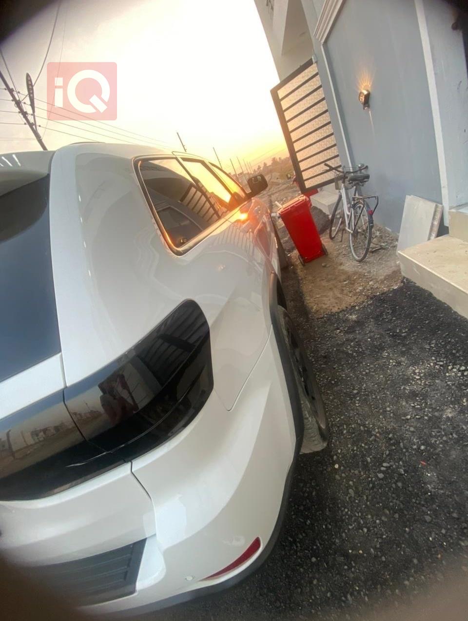 جیپ گراند شیرۆکی